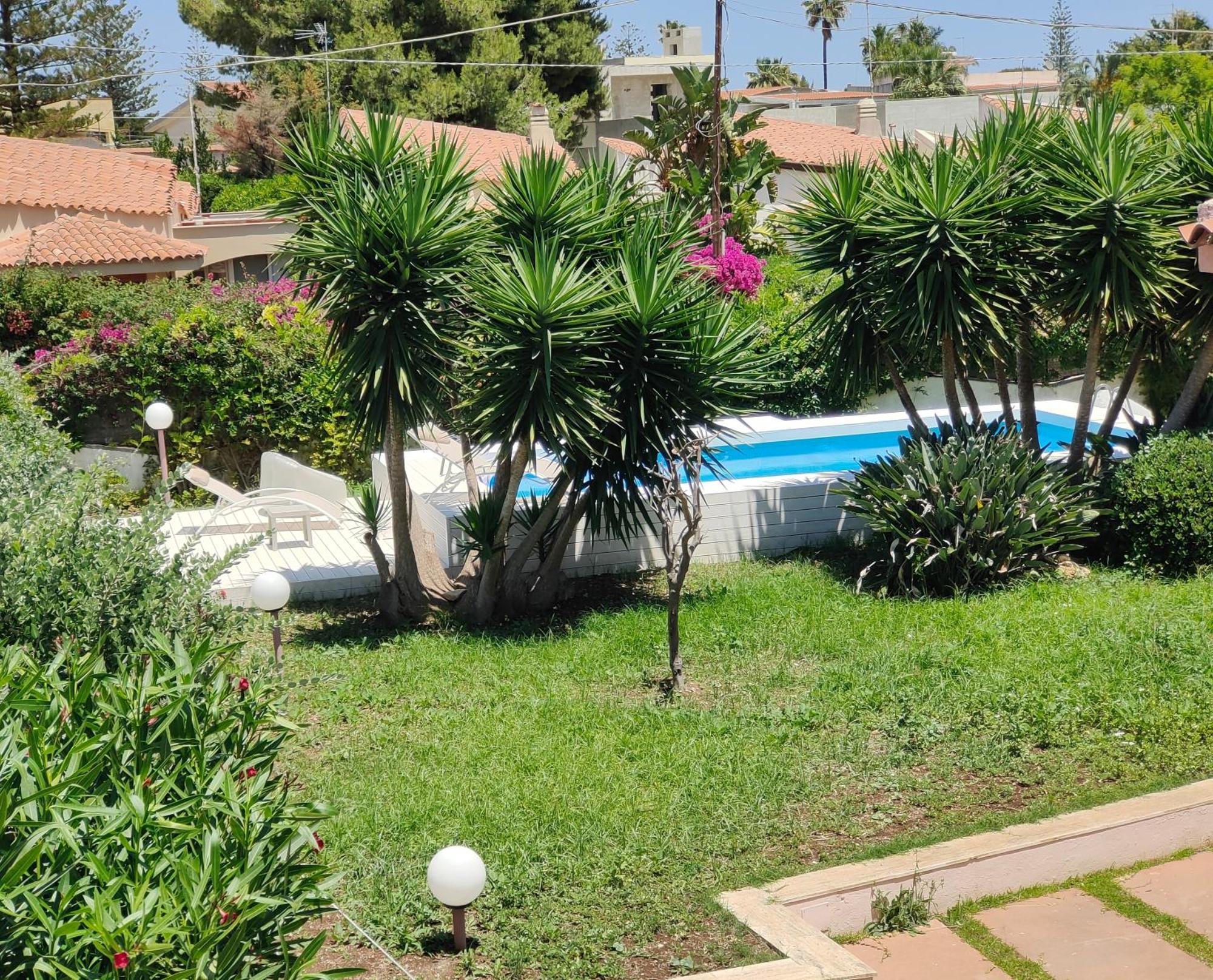 Pool Seaside Relais, Deluxe Villas - Ninfea, Marea, Rosa E Cassiopea Fontane Bianche Room photo